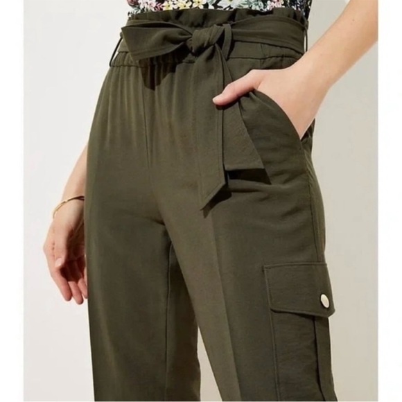 NWT LOFT Fluid Pull On Cargo Pants size small petite - Picture 3 of 8